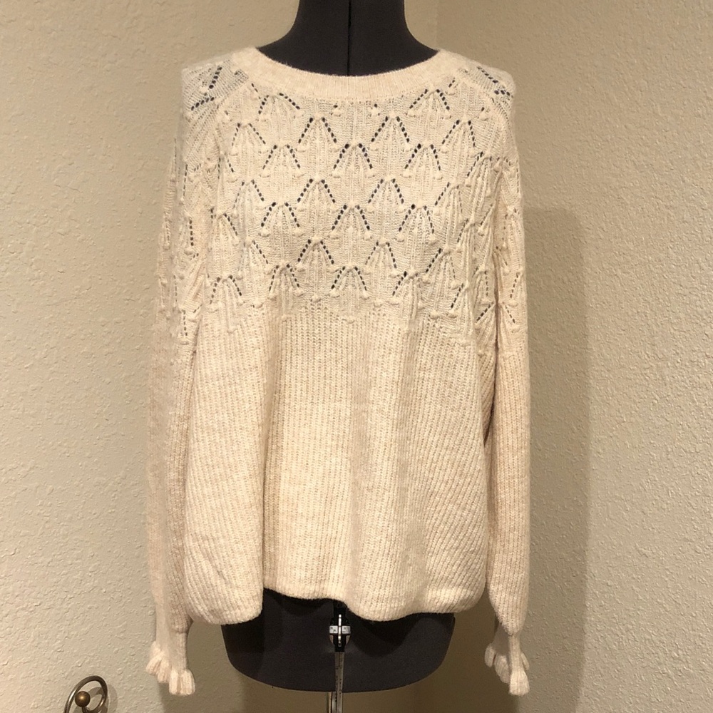Old Navy So-recycled Cozy Cream Knit Pullover Sweater